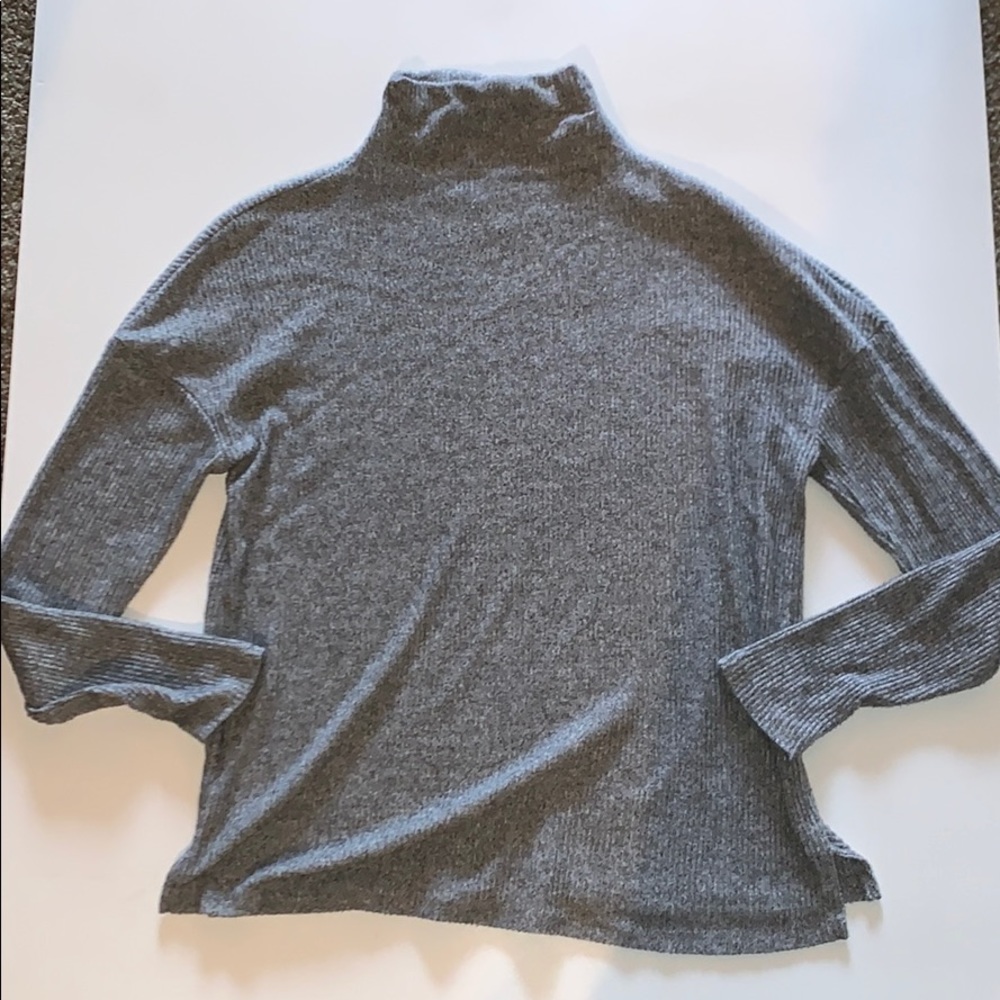 Long sleeve turtleneck sweater